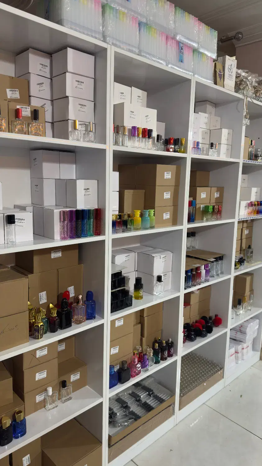 مرکز پخش عمده عطر و اسانس و شیشه عطر (ملزومات عطر) - تصویر 3