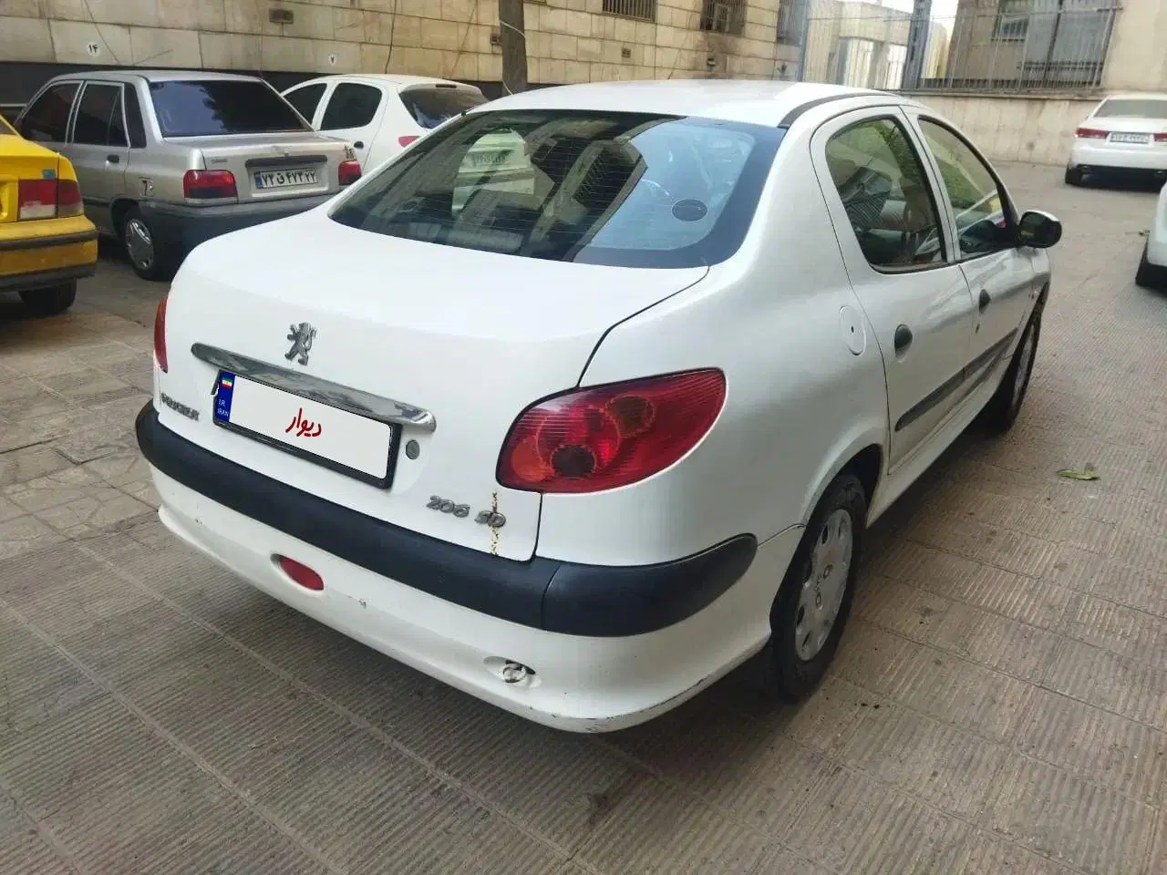 206 v8 - تصویر 3