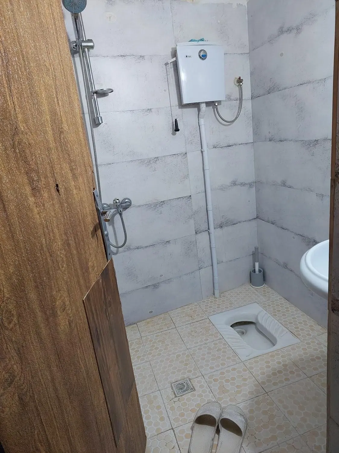 اجاره روزانه سوئیت دربست حیاط دار آتشگاه - تصویر 3