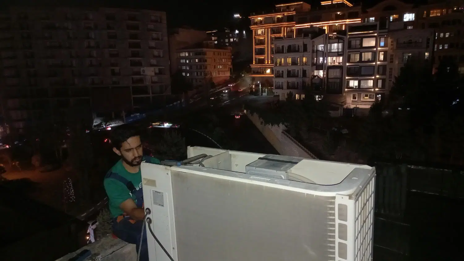 نصب وتعمیرات انواع کولرگازی های معمولی و اینورتر - تصویر 2