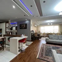 ۱۵۳متر/روبه نما/درحد کلیدنخورده/افتاب گیر/لابی دار