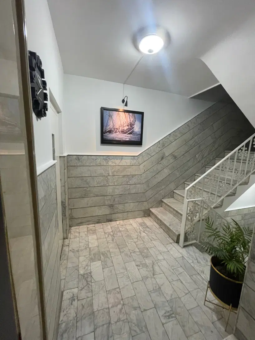 بندانگشتی 9