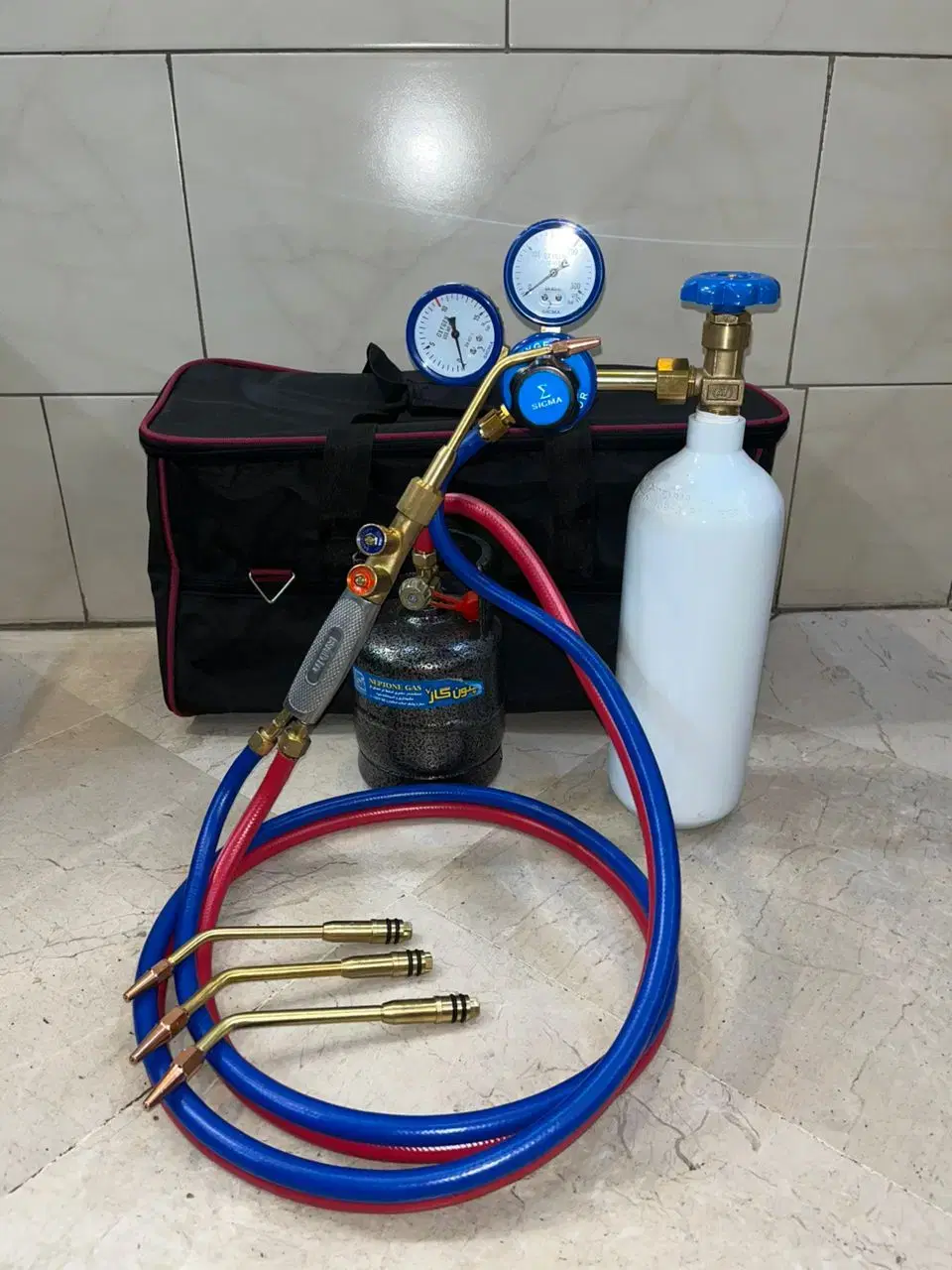بندانگشتی 8